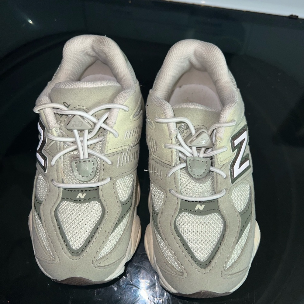 New Balance 9060 Olivine (TD)